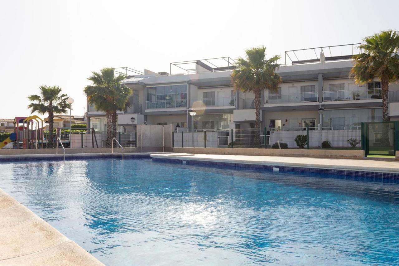 Bungalow Pink Garden Orihuela Exterior foto
