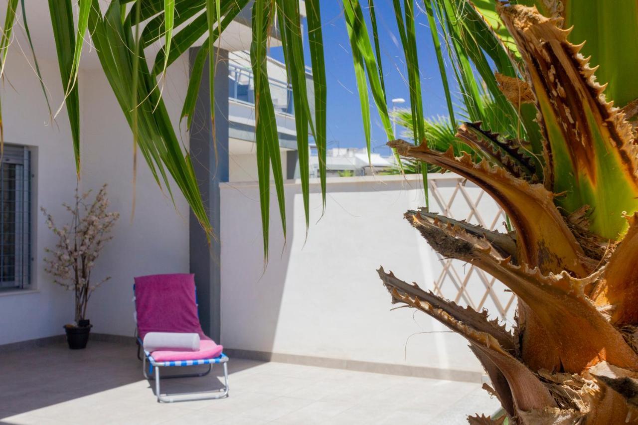 Bungalow Pink Garden Orihuela Exterior foto