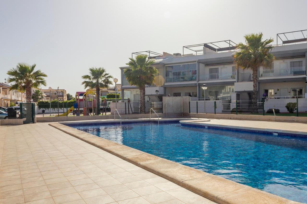 Bungalow Pink Garden Orihuela Exterior foto